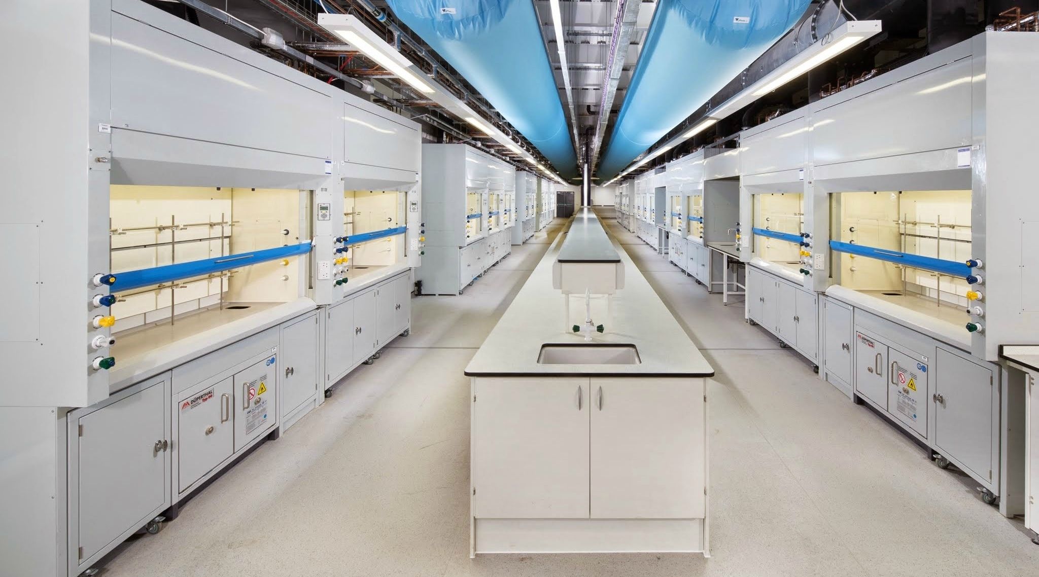 Trespa® TopLab®PLUS Countertops ChemTops