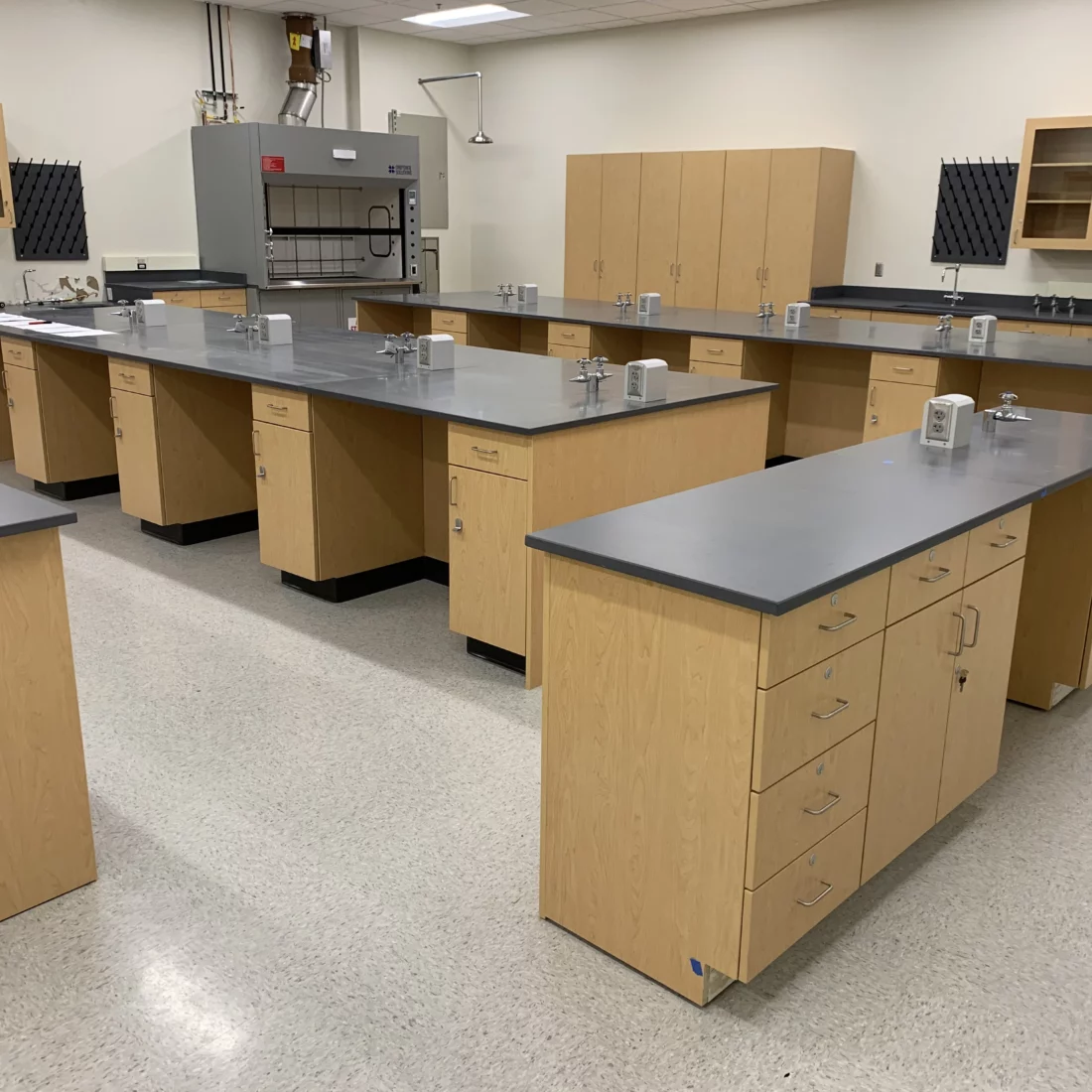 Laboratory Countertops| Epoxy Resin Lab Tops | ChemTops